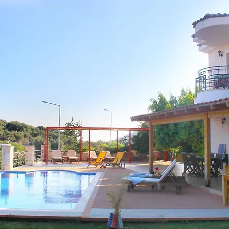Lumina Villa